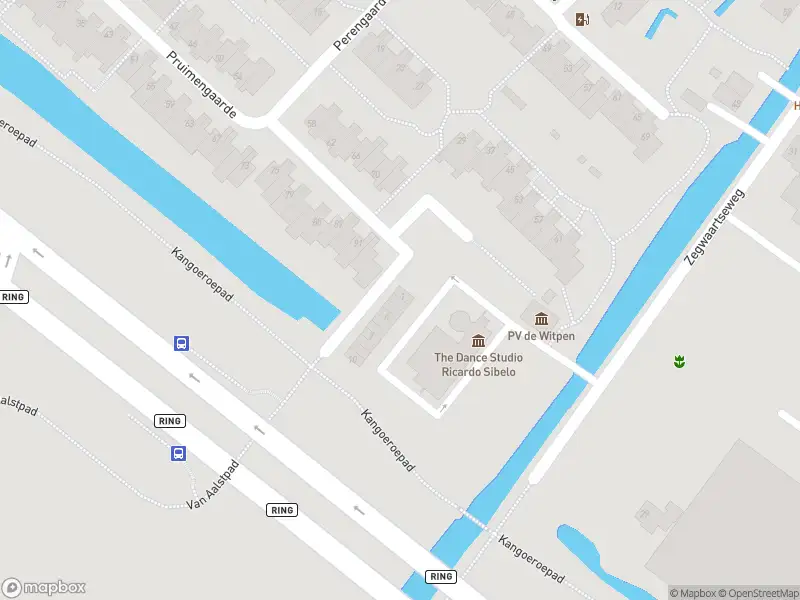 Politie met grote spoed naar de Kangoeroepad in Zoetermeer vanwege personen te water