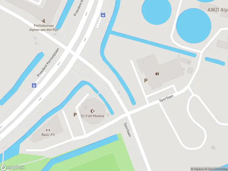 Ambulance met gepaste spoed naar de Sportlaan in Alphen aan den Rijn