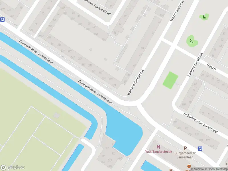 Ambulance met grote spoed naar de Burgemeester Jansenlaan in Zwijndrecht