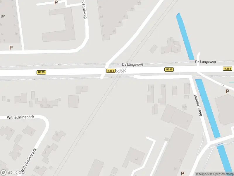 Politie met grote spoed naar de De Langeweg in Zevenbergen vanwege letsel