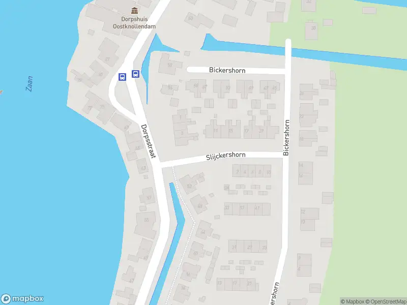 Ambulance met grote spoed naar de Slijckershorn in Oostknollendam