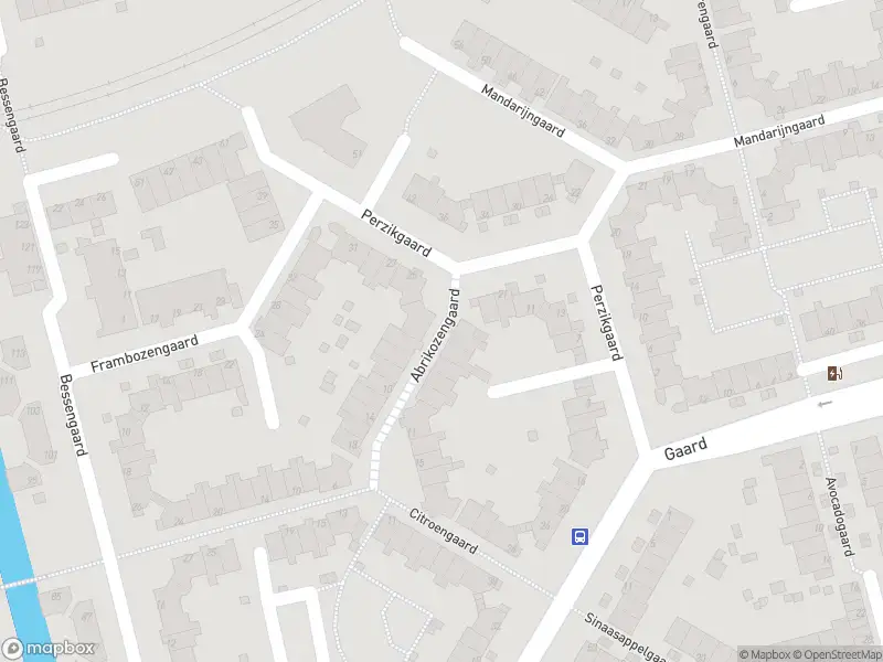 Ambulance met grote spoed naar de Abrikozengaard in Spijkenisse