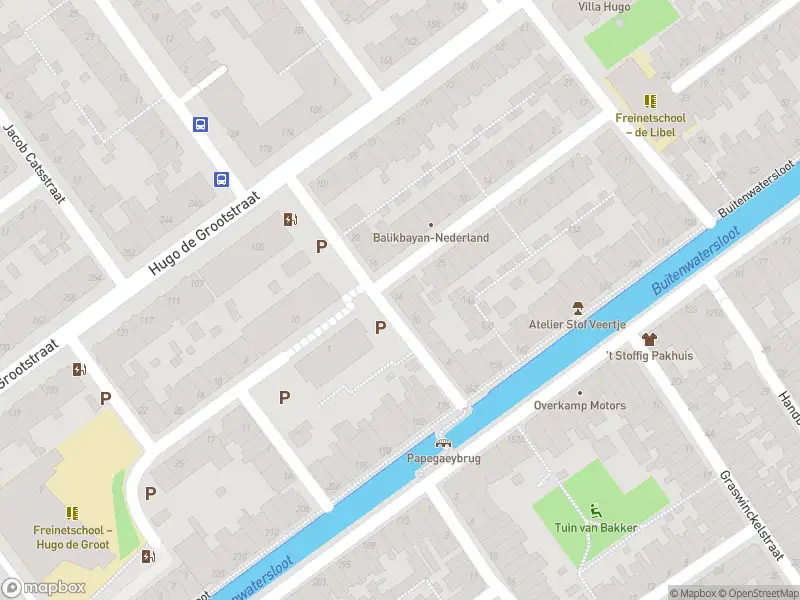 Ambulance met grote spoed naar de Antonie Heinsiusstraat in Delft