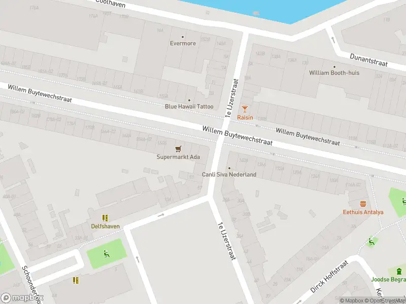 Ambulance met gepaste spoed naar de Willem Buytewechstraat in Rotterdam