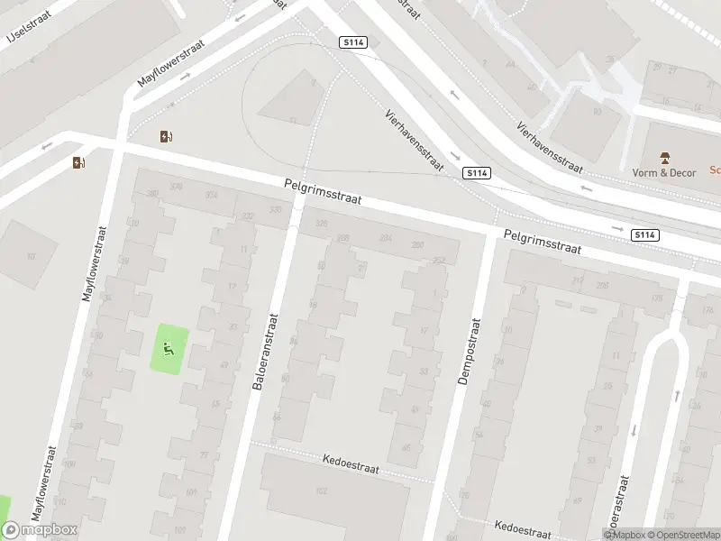 Ambulance met grote spoed naar de Baloeranstraat in Rotterdam