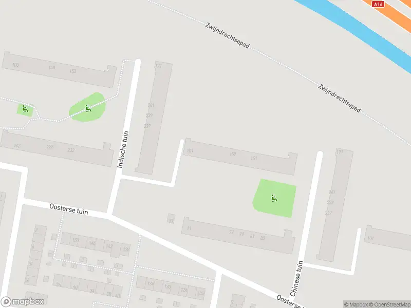 Ambulance met grote spoed naar de Indische tuin in Rotterdam