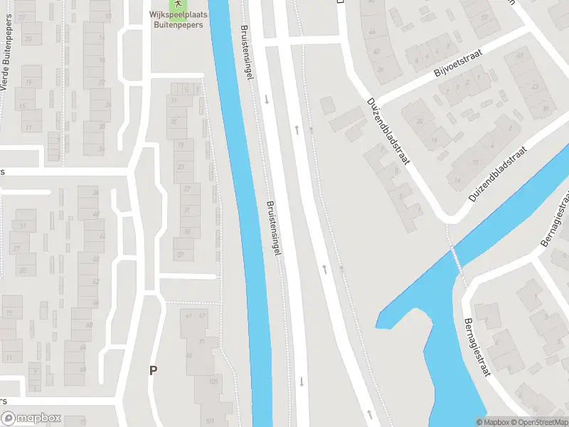 Brandweer met gepaste spoed naar de Victorialaan in 's-Hertogenbosch vanwege een buitenbrand