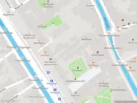 Brandweer met gepaste spoed naar de Schoolstraat in Delft vanwege afgaan automatisch brandalarm