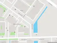 Ambulance met grote spoed naar de Dynamostraat in Amsterdam