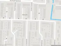 Ambulance met gepaste spoed naar de Van Conventstraat in Dordrecht