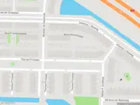 Ambulance met gepaste spoed naar de Gerardus van der Groeplaan in Amsterdam