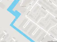 Ambulance met gepaste spoed naar de Alverstraat in Hoogvliet Rotterdam