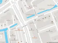 Ambulance met gepaste spoed naar de Fabrieksstraat in Delft