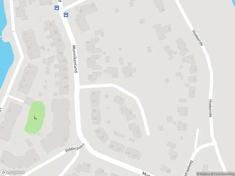 Ambulance met grote spoed naar de Jacoba van Beierenhof in Sleeuwijk