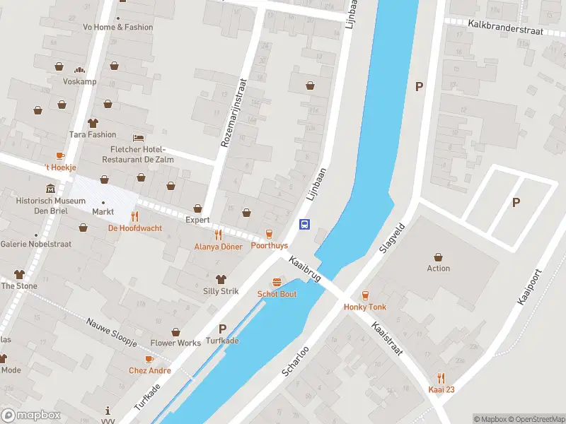 Ambulance met grote spoed naar de Lijnbaan in Brielle