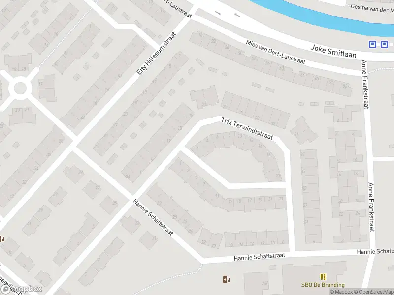 Ambulance met gepaste spoed naar de Trix Terwindtstraat in Spijkenisse