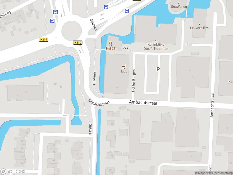 Ambulance met grote spoed naar de Hof ter Bergen in Bergambacht