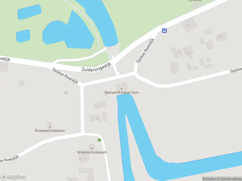 Ambulance met grote spoed naar de Spijkse Kweldijk in Spijk