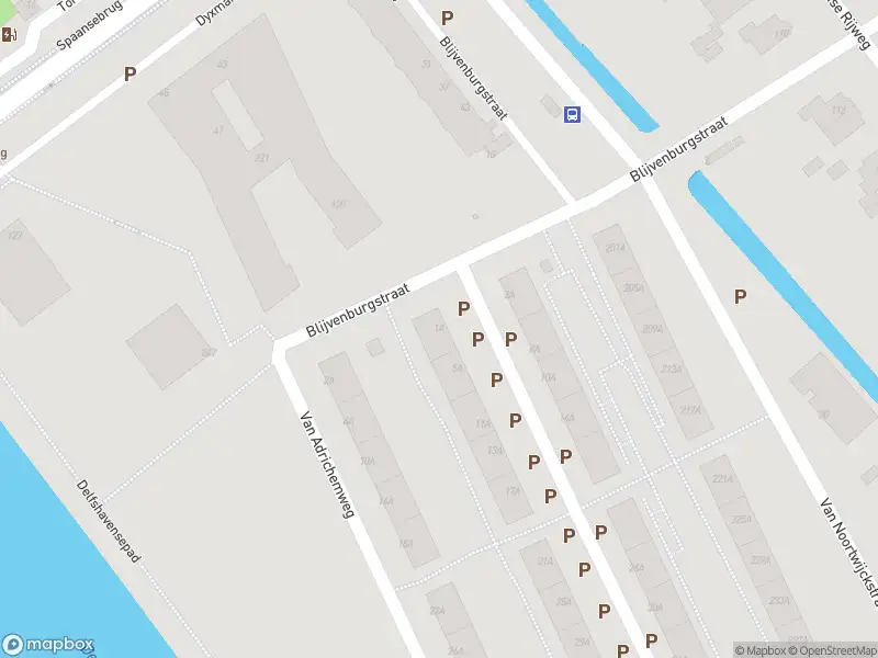 Ambulance met grote spoed naar de Patijnstraat in Rotterdam