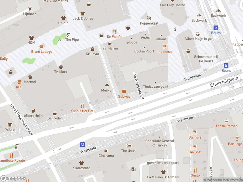 Ambulance met grote spoed naar de Westblaak in Rotterdam