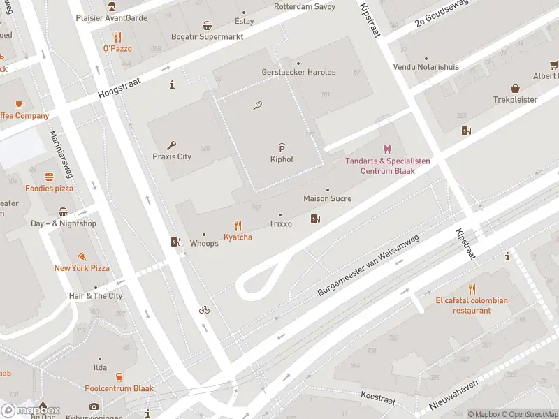 Ambulance met gepaste spoed naar de Groenendaal in Rotterdam