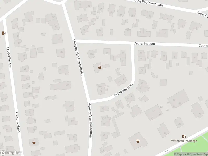 Brandweer met grote spoed naar de Stationsstraat in Apeldoorn vanwege middelgrote brand