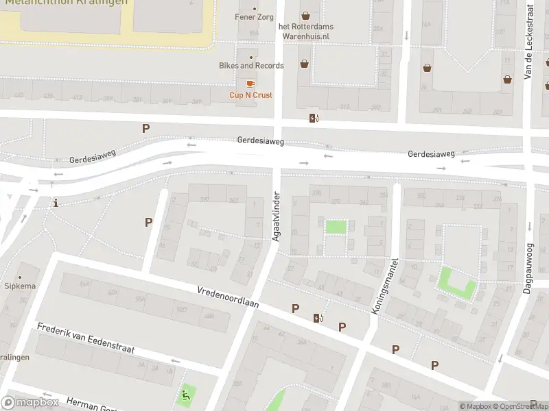 Ambulance met grote spoed naar de Agaatvlinder in Rotterdam