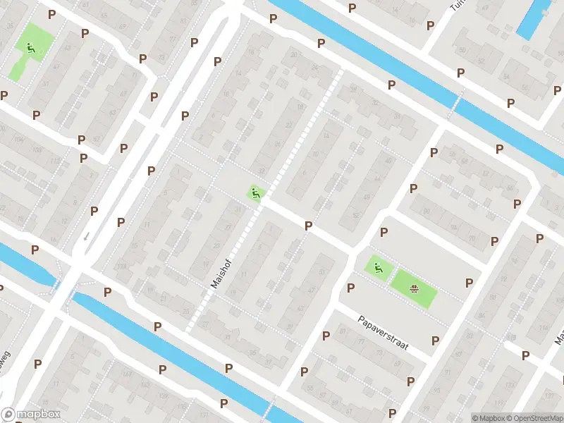 Ambulance met grote spoed naar de Maishof in Purmerend