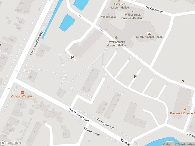 Ambulance met gepaste spoed naar de De Kapelbuurt in Heiloo