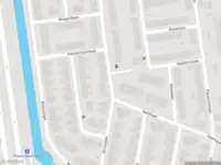 Ambulance met gepaste spoed naar de Iepenlaan in Schiedam