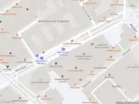 Ambulance met grote spoed naar de Kalvermarkt in 's-Gravenhage