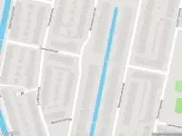 Ambulance met gepaste spoed naar de Wickenburgstraat in Rotterdam