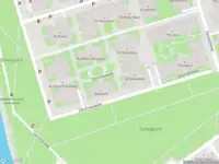 Ambulance met grote spoed naar de Céramiquelaan in Amsterdam