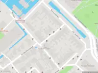 Ambulance met grote spoed naar de Sint Willibrordusplein in Leidschendam