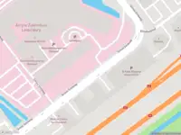 Ambulance met grote spoed naar de Simon Smitweg in Leiderdorp