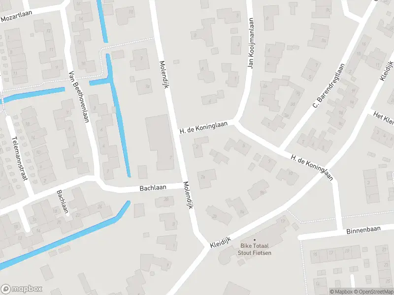 Ambulance met gepaste spoed naar de Molendijk in Rhoon