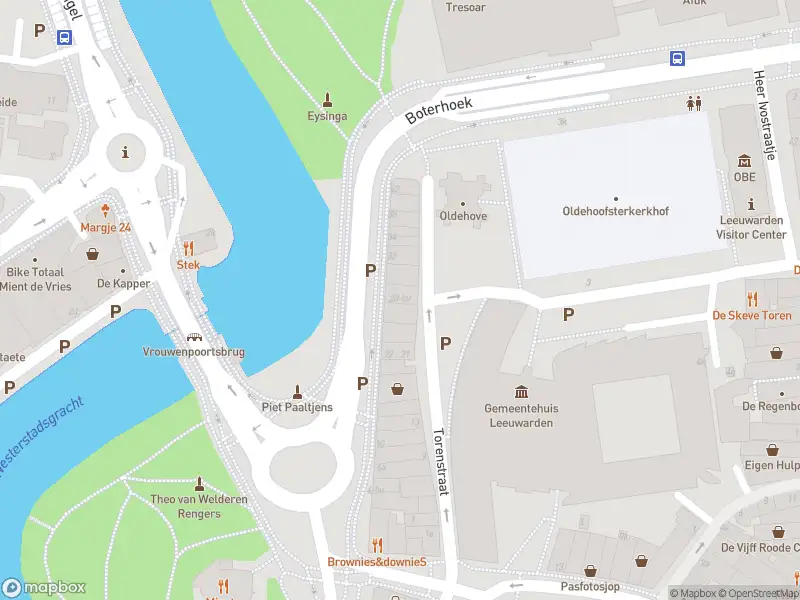 Politie met gepaste spoed naar de Prinsentuin in Leeuwarden vanwege personen te water