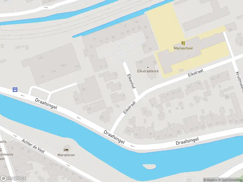 Ambulance met grote spoed naar de Eikenhof in Hoorn