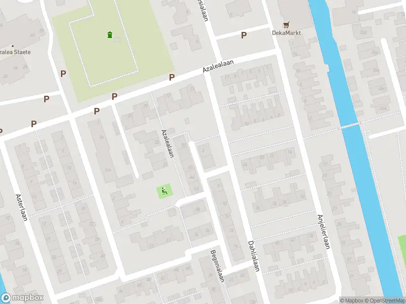 Ambulance met grote spoed naar de Dahlialaan in Lutjebroek