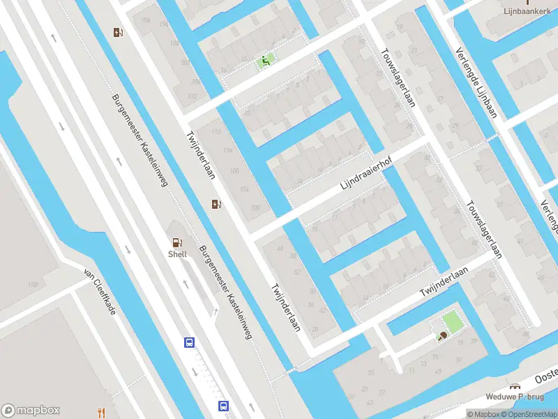 Ambulance met grote spoed naar de Twijnderlaan in Aalsmeer