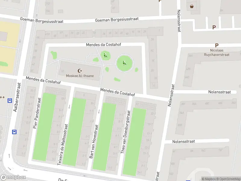 Brandweer met gepaste spoed naar de Mendes da Costahof in Amsterdam