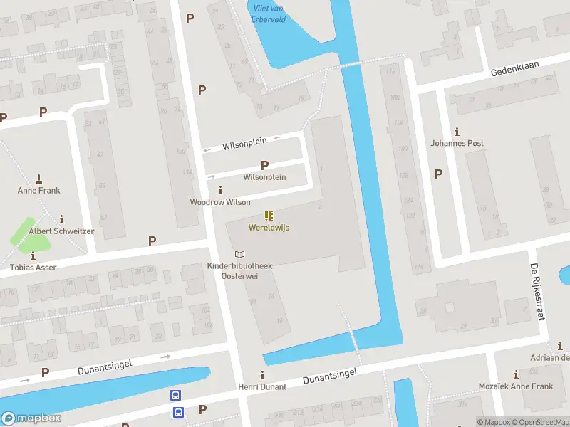 Ambulance met gepaste spoed naar de Wilsonplein in Gouda