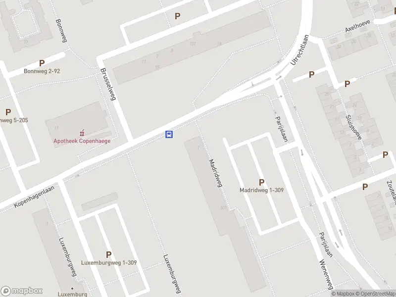 Ambulance met grote spoed naar de Madridweg in Vlaardingen