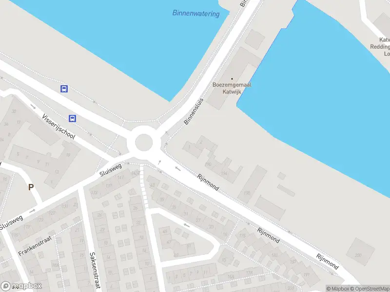 Politie met grote spoed naar de Binnensluis in Katwijk vanwege personen te water