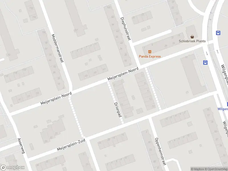 Ambulance met gepaste spoed naar de Oppenheimstraat in Rotterdam