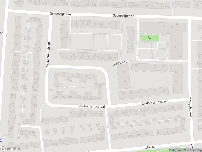 Ambulance met grote spoed naar de Zwitserlandstraat in Haarlem