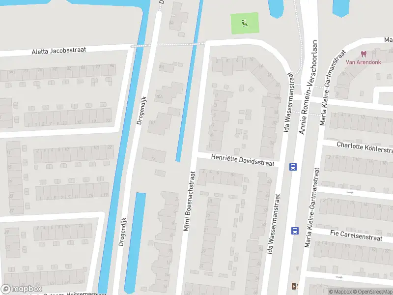 Ambulance met grote spoed naar de Mimi Boesnachstraat in Spijkenisse