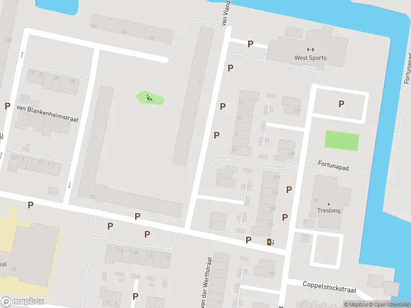 Ambulance met grote spoed naar de Van Viandenstraat in Vlaardingen