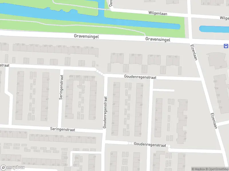 Ambulance met grote spoed naar de Goudenregenstraat in Dordrecht