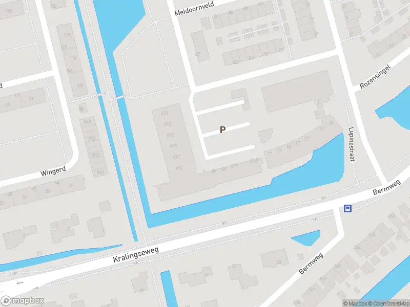 Ambulance met gepaste spoed naar de Meidoornveld in Capelle aan den IJssel